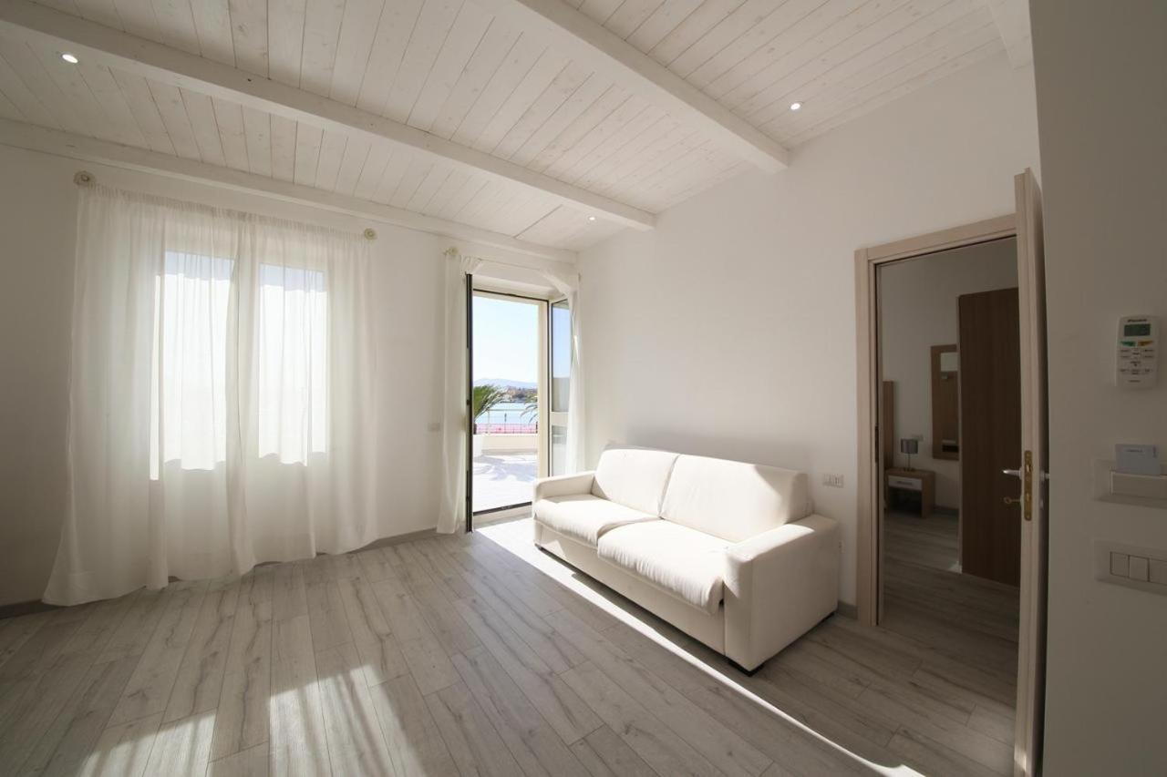 La Promenade Rooms & Suites Ольбія Екстер'єр фото
